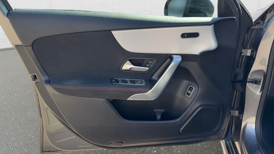 MERCEDES-BENZ A Klasa A 200 AMG Line 7G-DCT