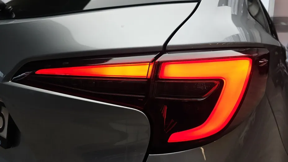 TOYOTA Corolla Corolla 1.8 Hybrid Comfort