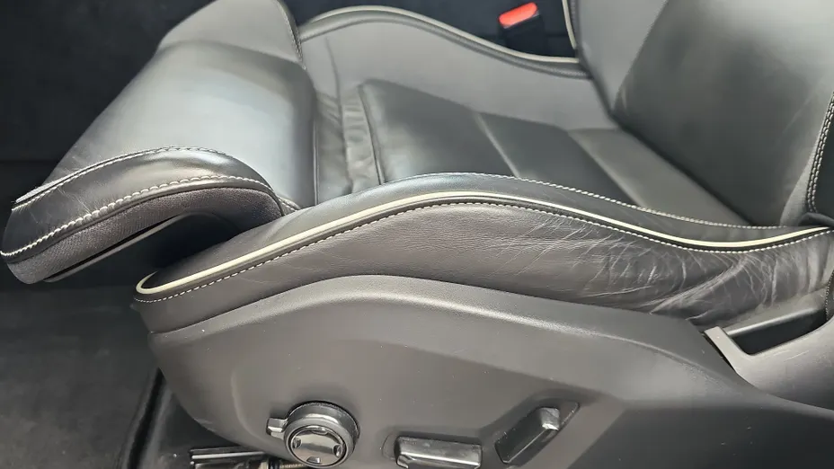 VOLVO XC60 XC60 T8 Plug-In Hybrid AWD Ultimate Dark aut