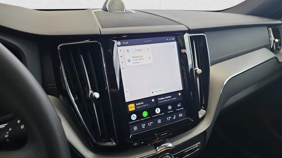 VOLVO XC60 XC60 T8 Plug-In Hybrid AWD Ultimate Dark aut