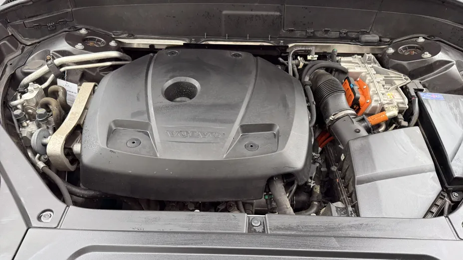 VOLVO XC90 XC90 T8 AWD Plug-In Hybrid Plus Dark 7os aut