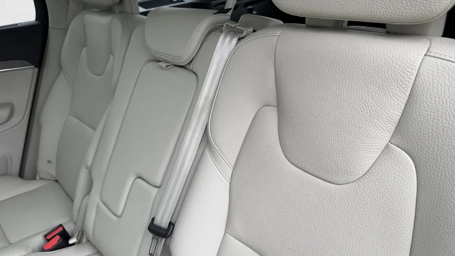 VOLVO XC90 XC90 T8 AWD Plug-In Hybrid Plus Dark 7os aut