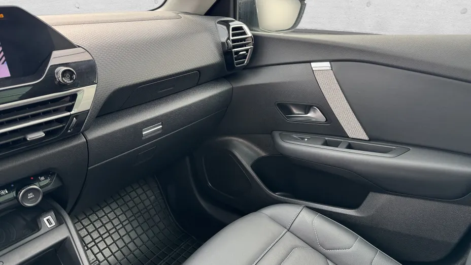 CITROEN C4 X e-C4 X EV136 50kWh Shine