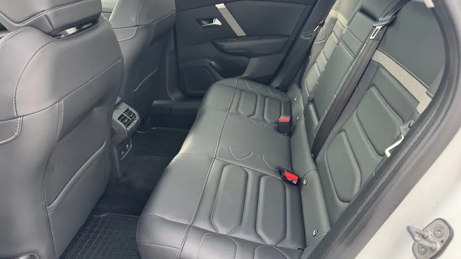 CITROEN C4 X e-C4 X EV136 50kWh Shine