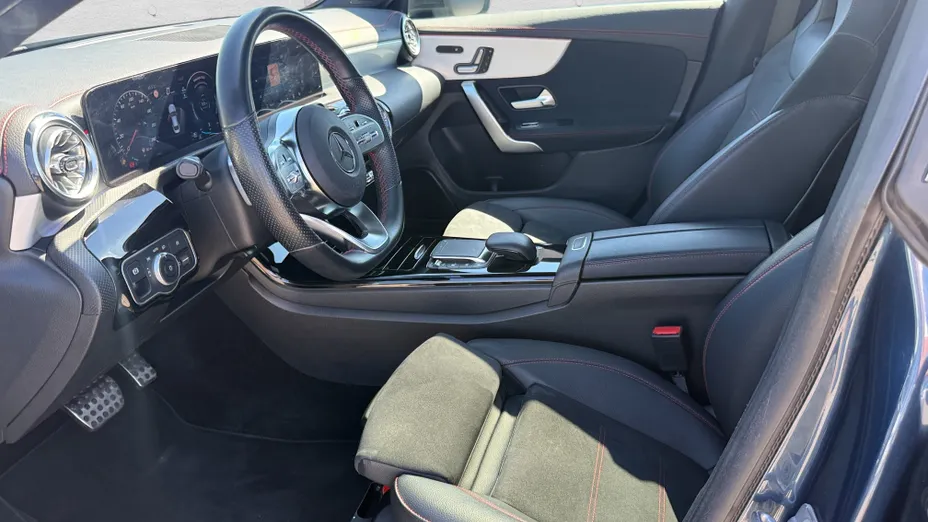 MERCEDES-BENZ CLA CLA 200 AMG Line 7G-DCT