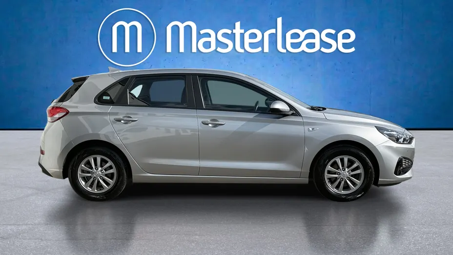 HYUNDAI i30 i30 1.5 DPI Classic +