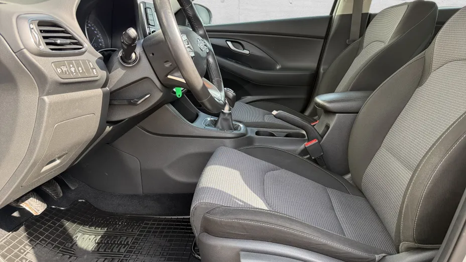 HYUNDAI i30 i30 1.5 DPI Classic +