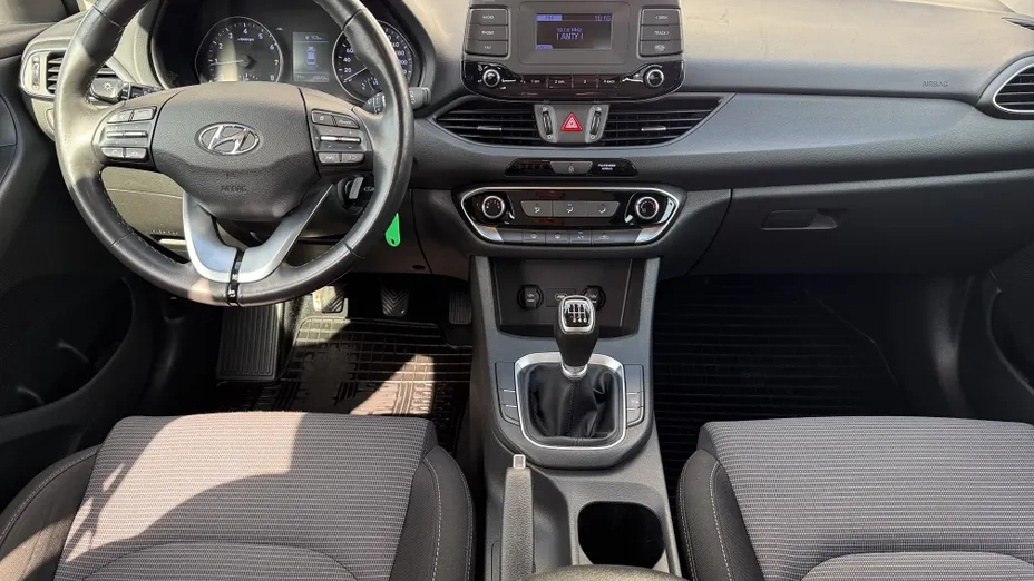 HYUNDAI i30 i30 1.5 DPI Classic +