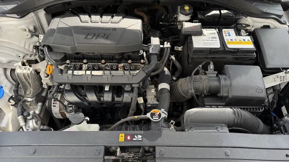 HYUNDAI i30 i30 1.5 DPI Classic +
