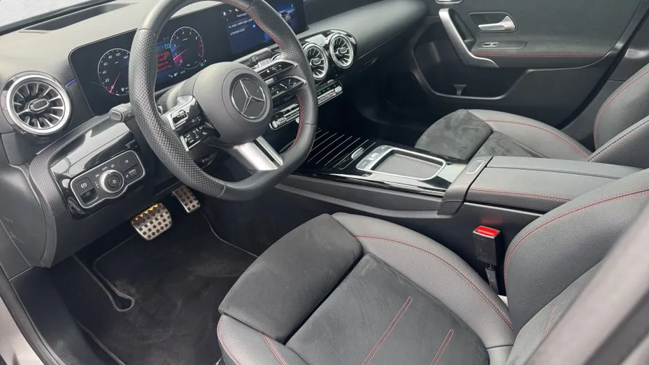 MERCEDES-BENZ A Klasa A 220 4-Matic Progressive 8G-DCT