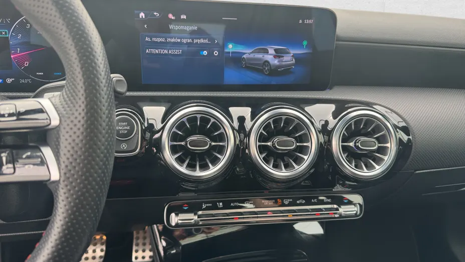 MERCEDES-BENZ A Klasa A 220 4-Matic Progressive 8G-DCT