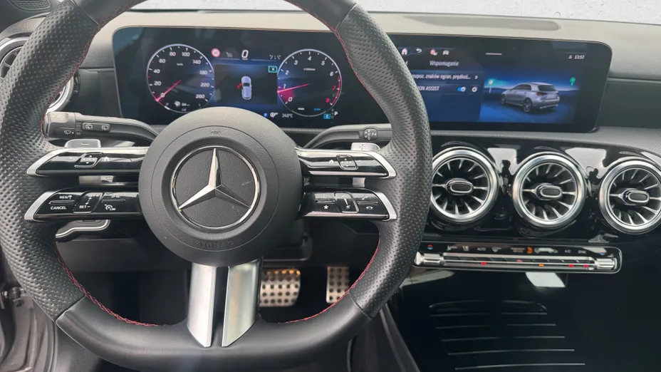 MERCEDES-BENZ A Klasa A 220 4-Matic Progressive 8G-DCT