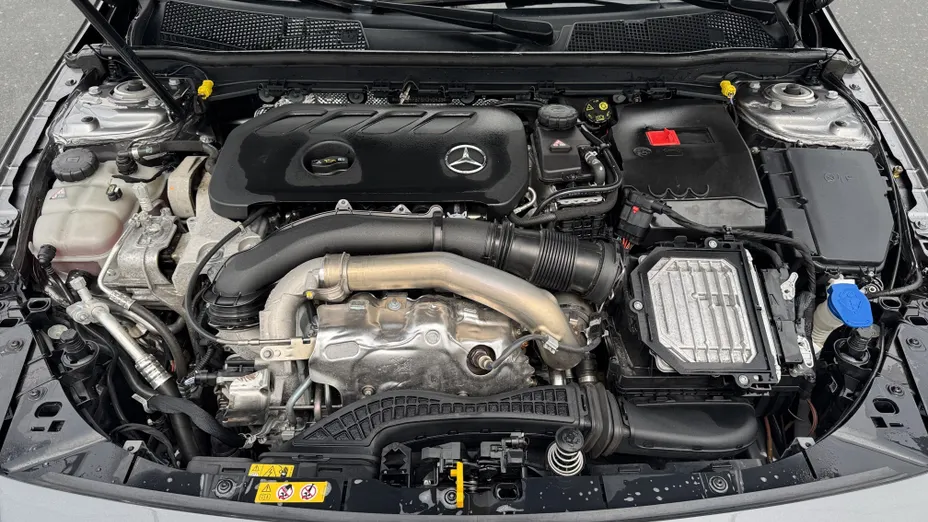 MERCEDES-BENZ A Klasa A 220 4-Matic Progressive 8G-DCT