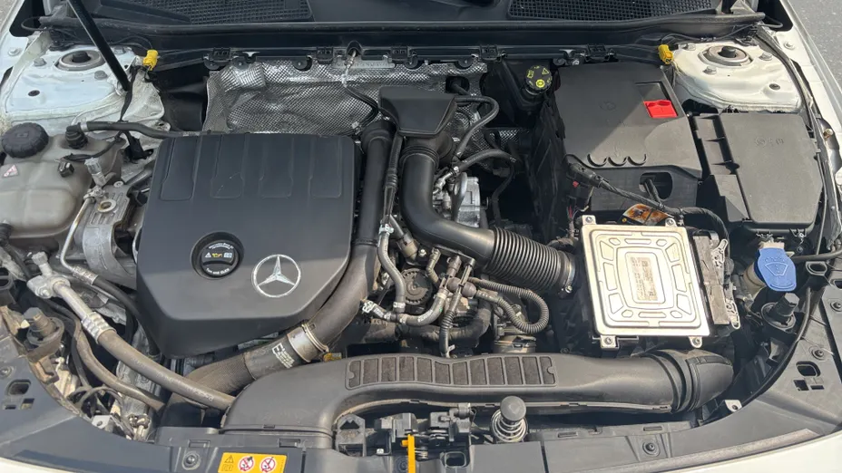 MERCEDES-BENZ CLA CLA 200 AMG Line 7G-DCT