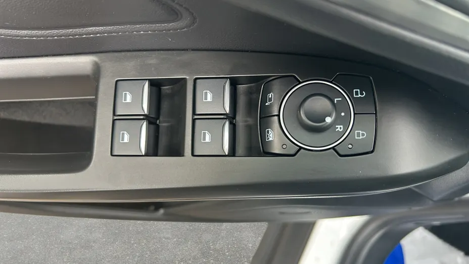 FORD Focus Focus 1.0 EcoBoost mHEV Titanium X aut