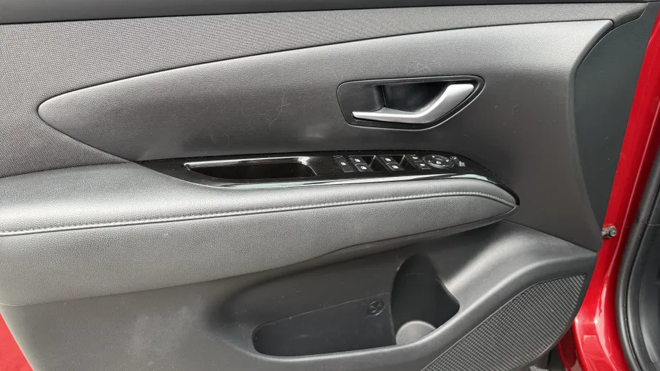 HYUNDAI Tucson Tucson 1.6 T-GDi HEV Smart 2WD aut