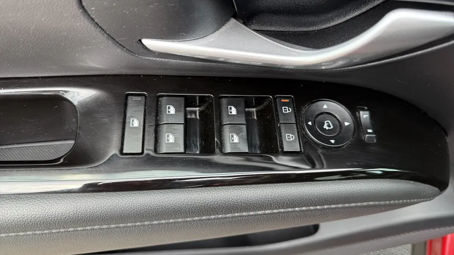 HYUNDAI Tucson Tucson 1.6 T-GDi HEV Smart 2WD aut