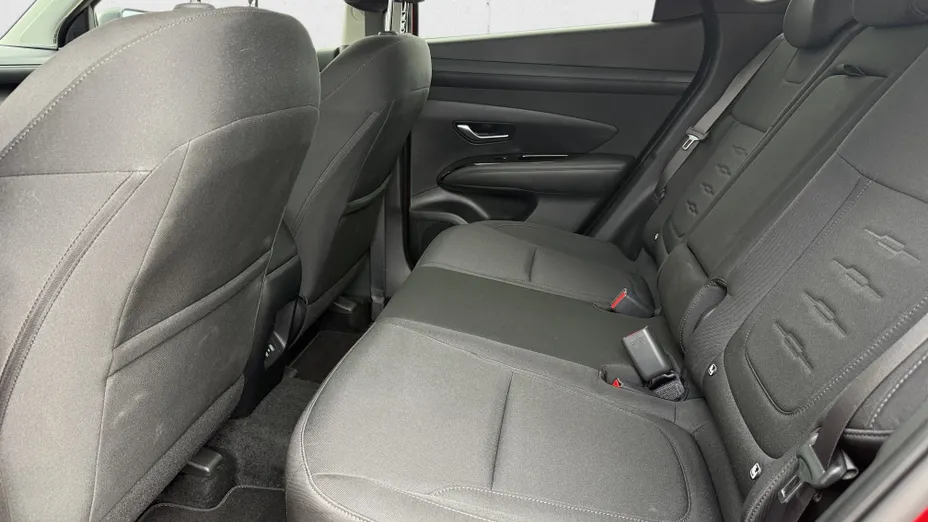 HYUNDAI Tucson Tucson 1.6 T-GDi HEV Smart 2WD aut