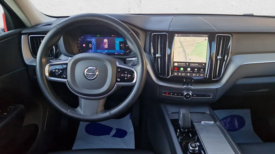 VOLVO XC60 XC60 B4 D Plus Dark aut