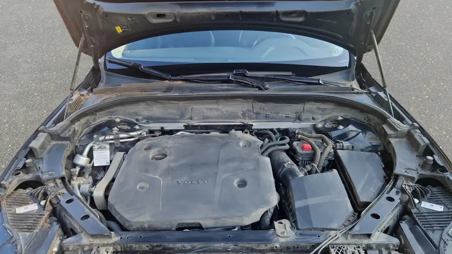 VOLVO XC60 XC60 B4 D Plus Dark aut