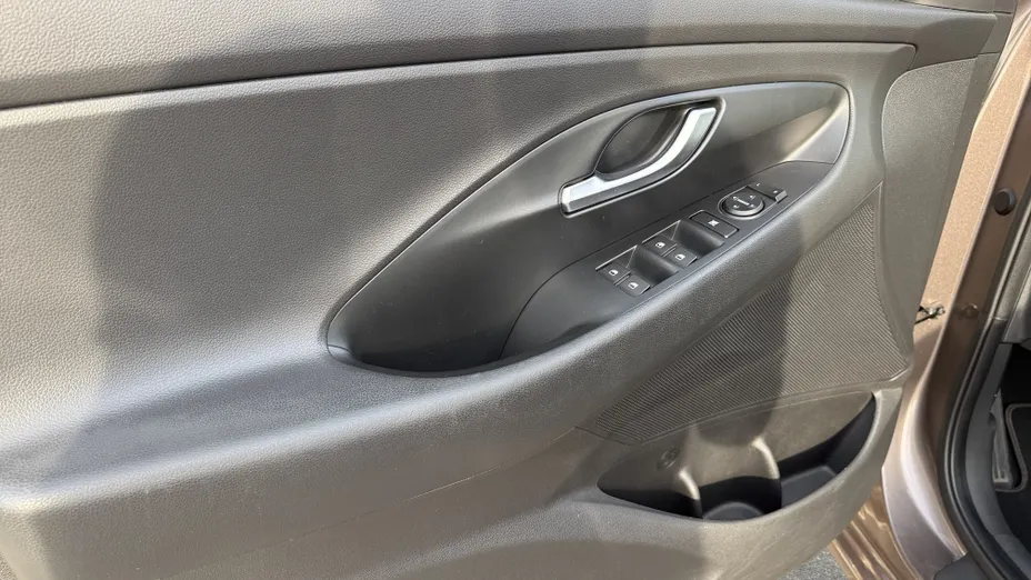 HYUNDAI i30 i30 1.0 T-GDI Classic + DCT