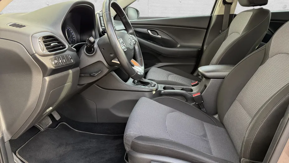 HYUNDAI i30 i30 1.0 T-GDI Classic + DCT