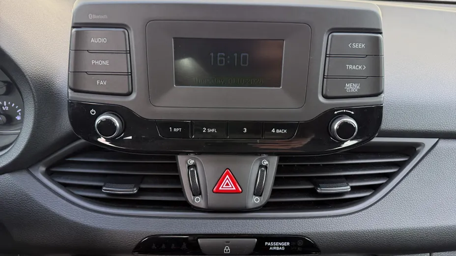 HYUNDAI i30 i30 1.0 T-GDI Classic + DCT