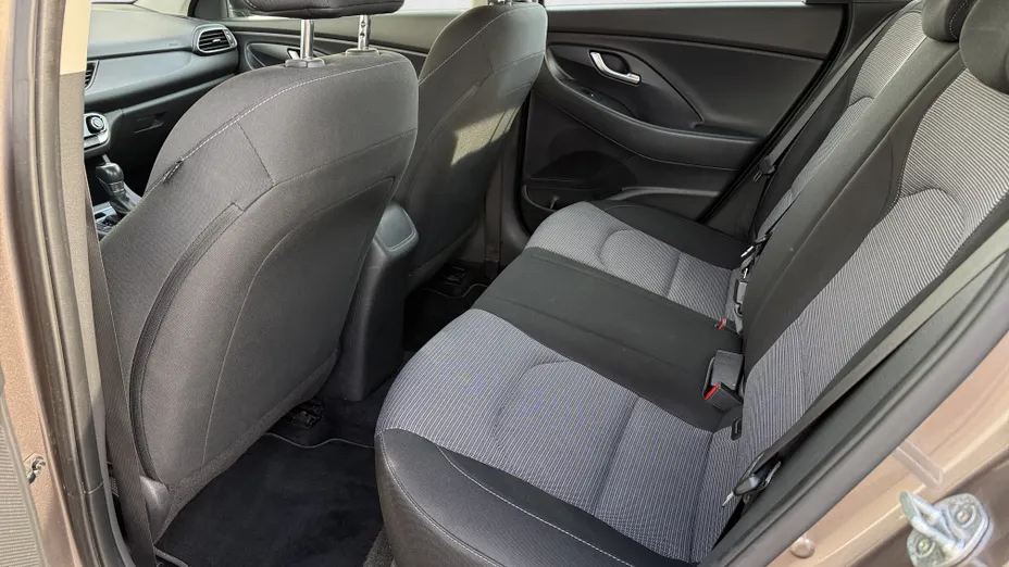 HYUNDAI i30 i30 1.0 T-GDI Classic + DCT
