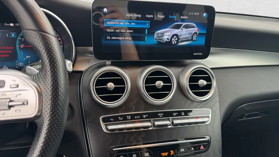 MERCEDES-BENZ GLC GLC 300 e 4-Matic