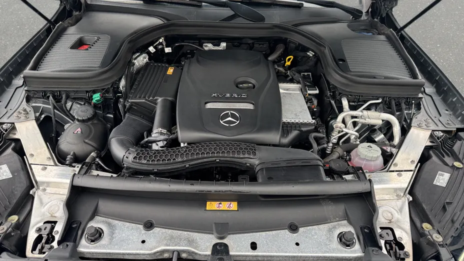 MERCEDES-BENZ GLC GLC 300 e 4-Matic