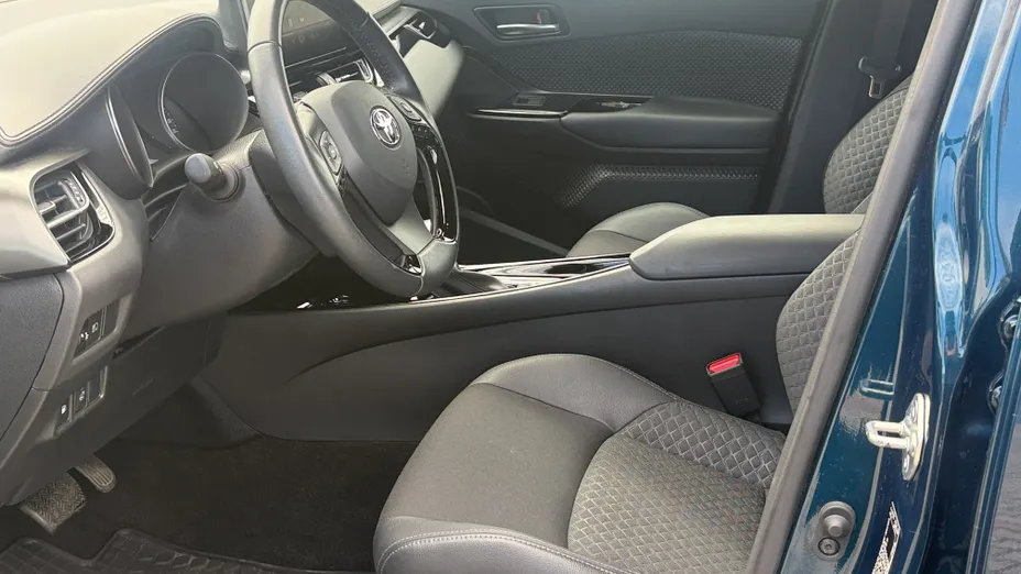 TOYOTA C-HR C-HR 2.0 Hybrid Style