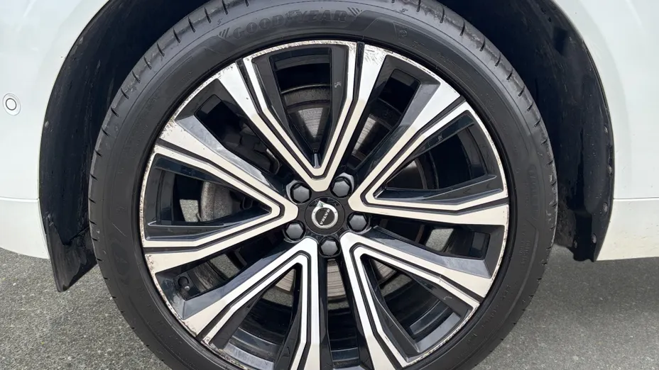 VOLVO XC60 XC60 B5 B AWD Plus Bright aut