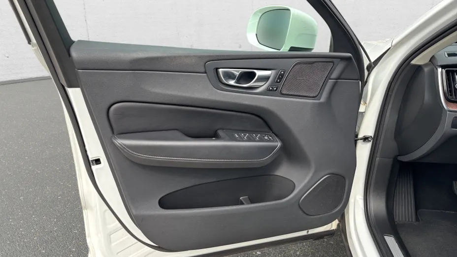 VOLVO XC60 XC60 B5 B AWD Plus Bright aut