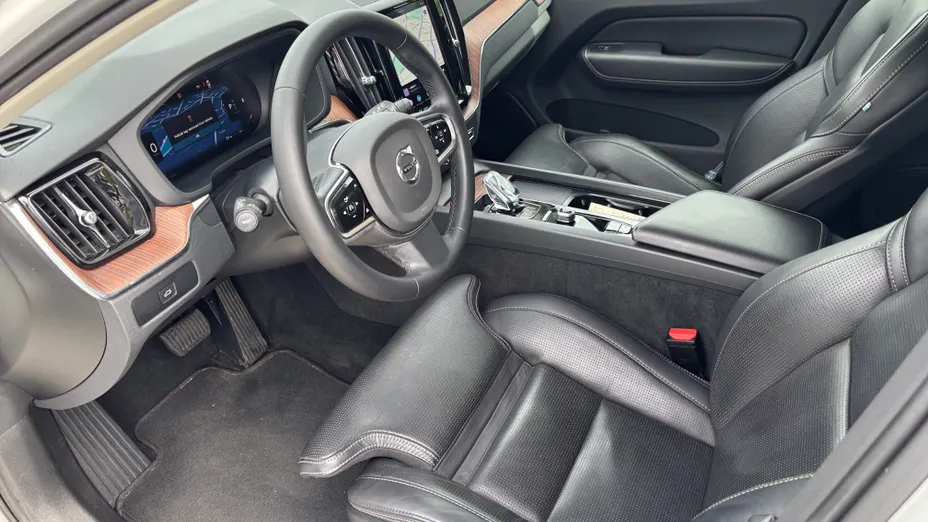 VOLVO XC60 XC60 B5 B AWD Plus Bright aut
