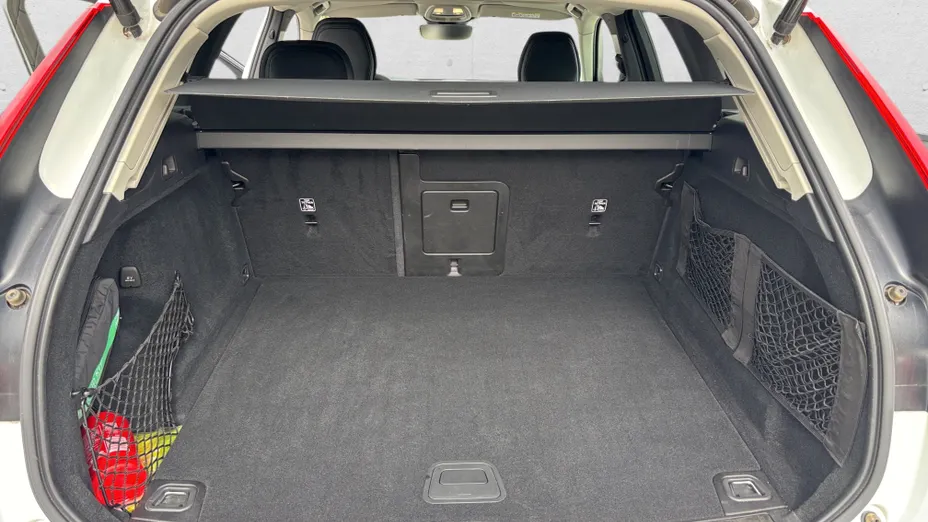 VOLVO XC60 XC60 B5 B AWD Plus Bright aut