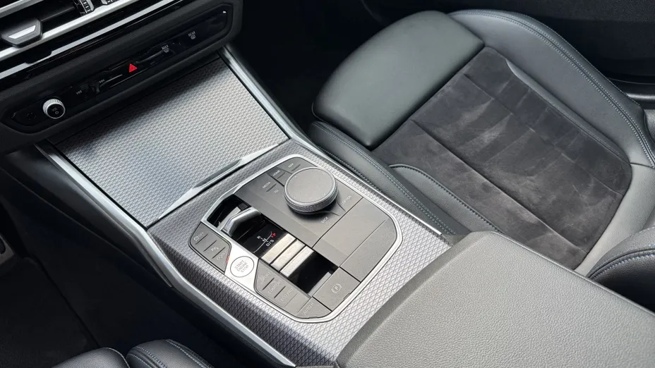 BMW Seria 3 318i M Sport aut