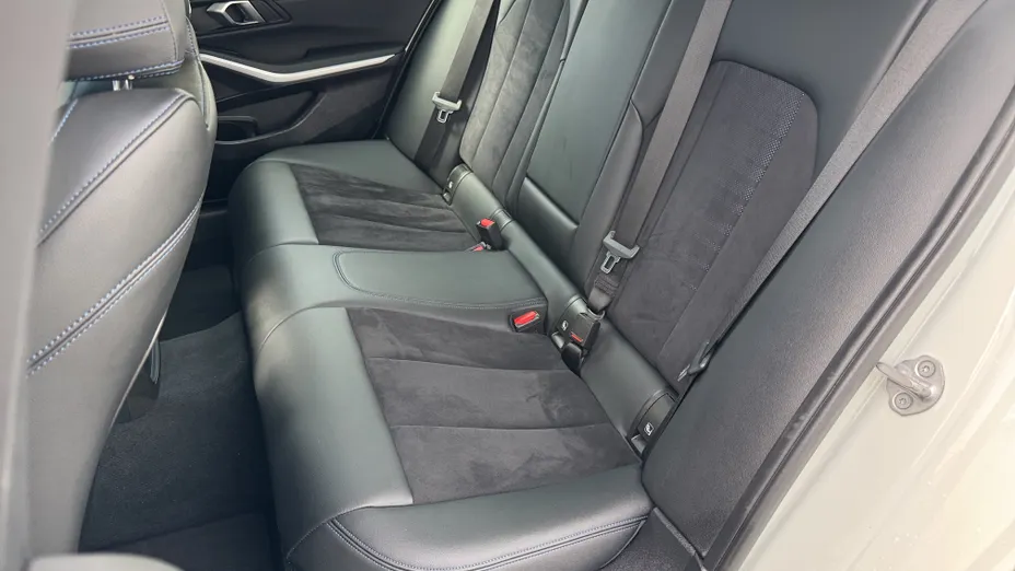 BMW Seria 3 318i M Sport aut