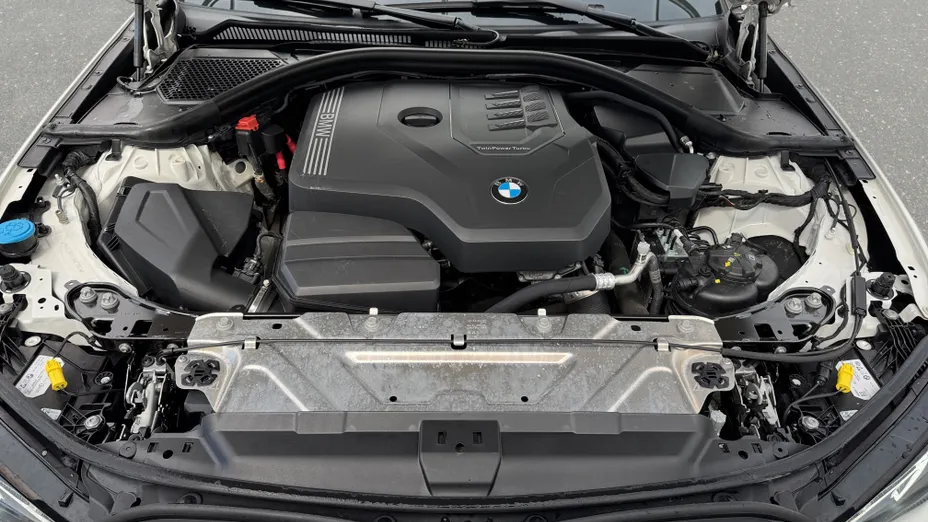 BMW Seria 3 318i M Sport aut