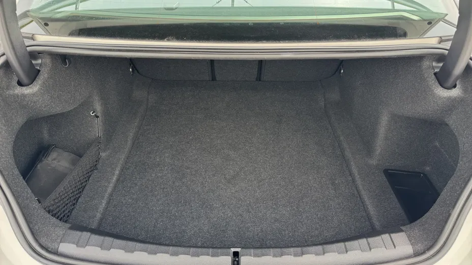 BMW Seria 3 318i M Sport aut