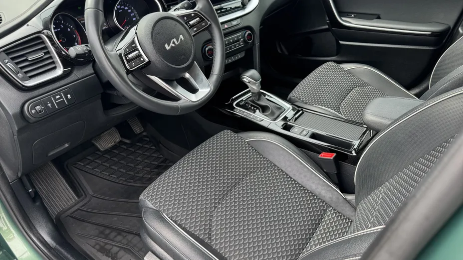 KIA Cee'd Ceed 1.5 T-GDI Tribute DCT