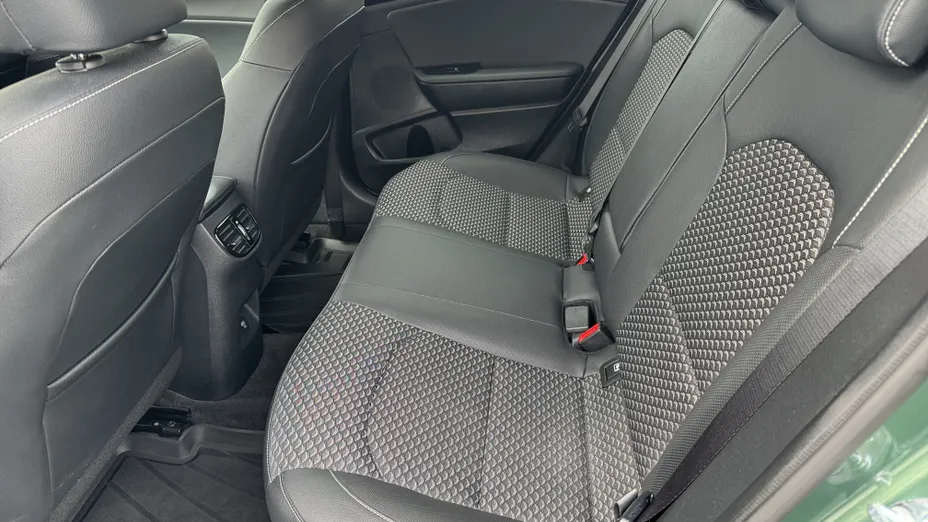 KIA Cee'd Ceed 1.5 T-GDI Tribute DCT