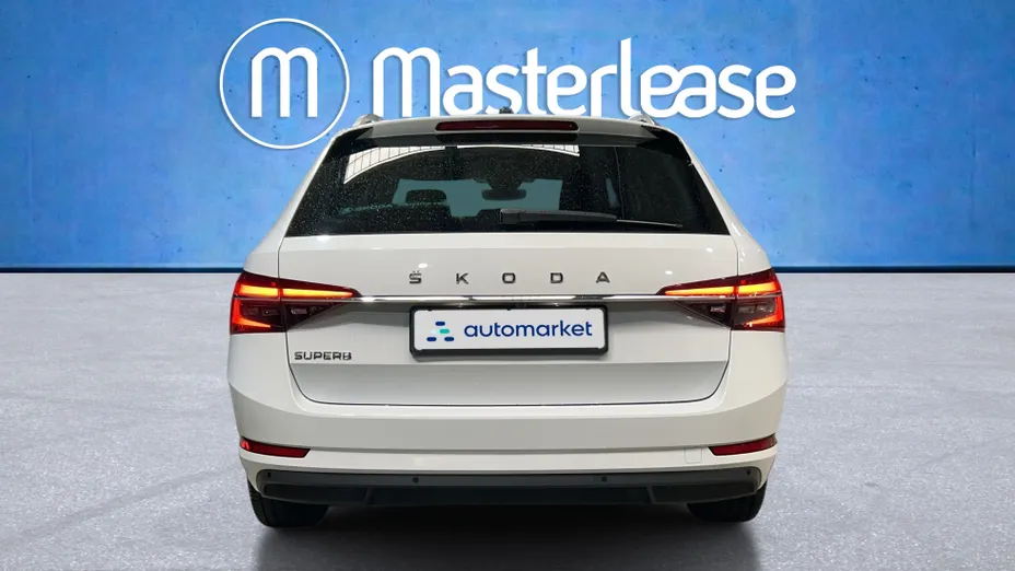 SKODA Superb Superb 2.0 TDI SCR Ambition