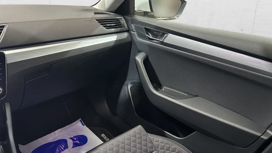 SKODA Superb Superb 2.0 TDI SCR Ambition