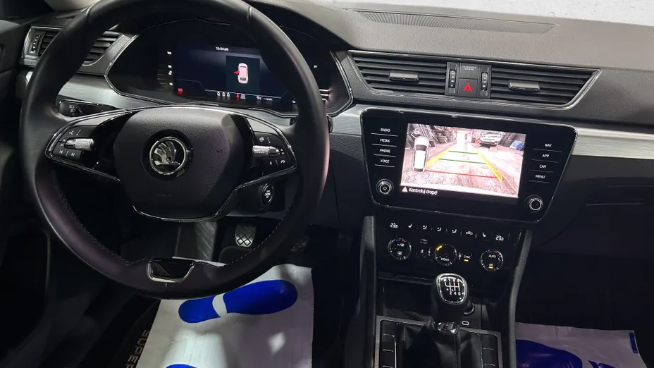 SKODA Superb Superb 2.0 TDI SCR Ambition