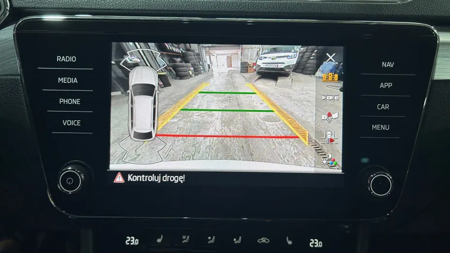 SKODA Superb Superb 2.0 TDI SCR Ambition