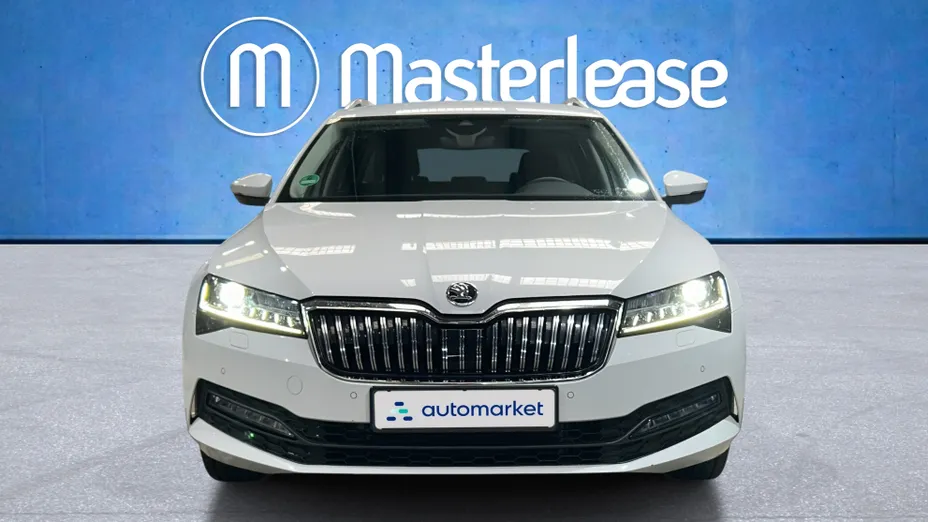 SKODA Superb Superb 2.0 TDI SCR Ambition