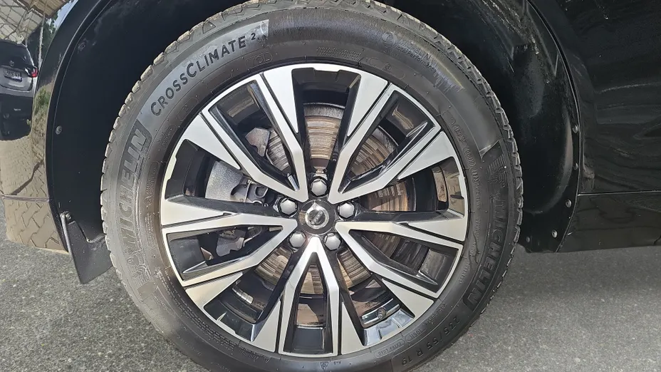 VOLVO XC60 XC60 B4 B Plus Dark aut