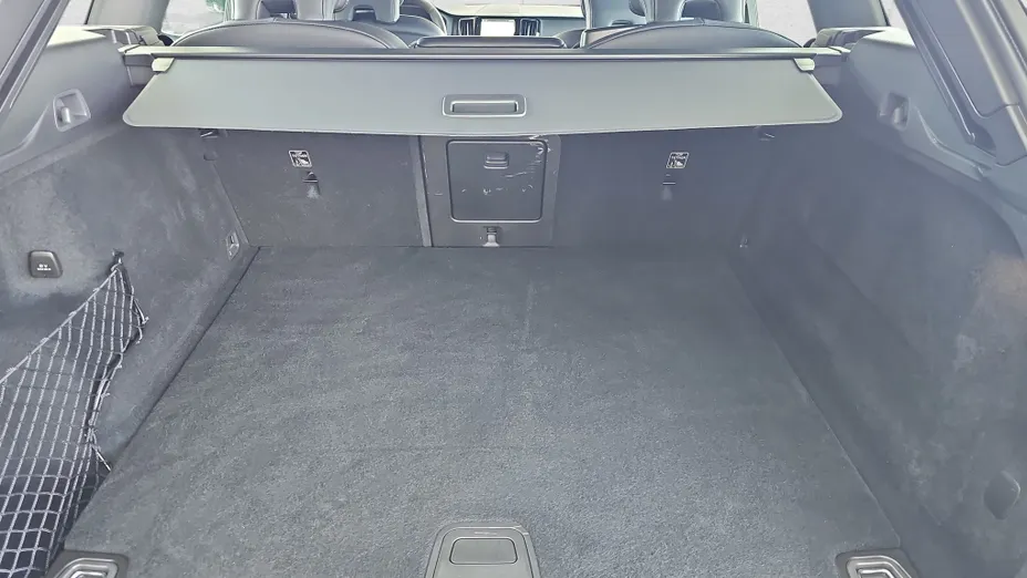 VOLVO XC60 XC60 B4 B Plus Dark aut