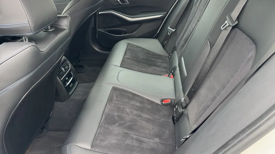 BMW Seria 3 318i M Sport aut