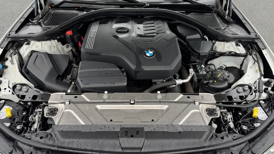 BMW Seria 3 318i M Sport aut